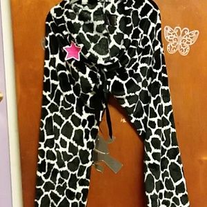 Unisex animal print cozy plush loungewear. Lg